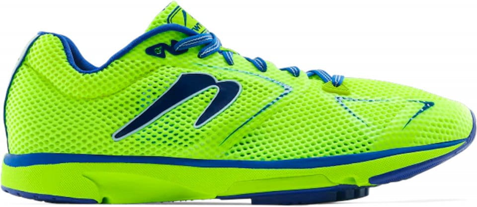 Running shoes Newton Distance 11